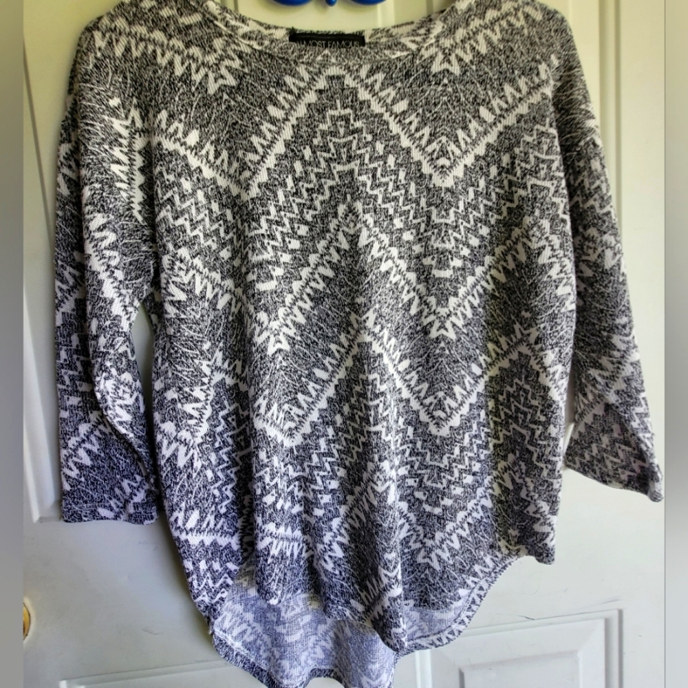 Chevron Patterned Black and White Sweater